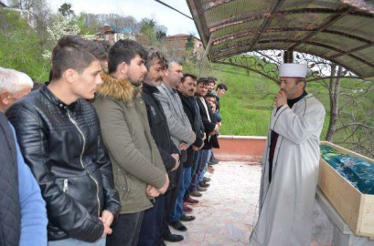 Kardeşinin Kazara Vurduğu  12 Yaşındaki Çocuk Toprağa Verildi