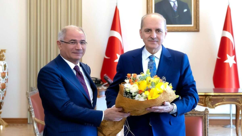 Numan Kurtulmuş, görevini devretti