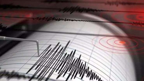 4.1 BÜYÜKLÜĞÜNDE KORKUTAN DEPREM