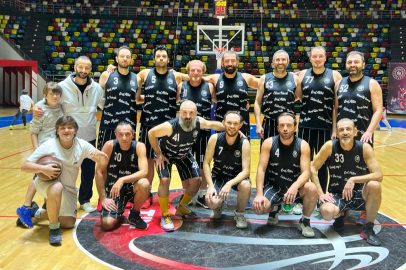 FATSA BASKETBOL TAKIMI 2'DE 2 YAPTI