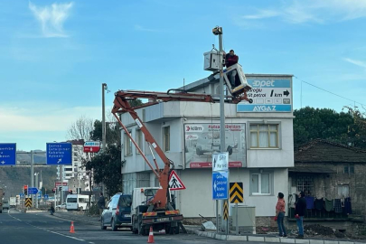 KAVŞAKTA KAMERALI ÖNLEM 