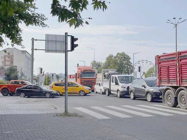 FATSA’DA KIRMIZI IŞIKLARA EDS GELiYOR