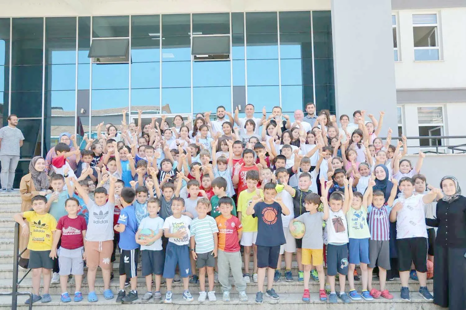 TÜGVA Yaz Okulu’nda  Anlamlı Buluşma Gerçekleşti!